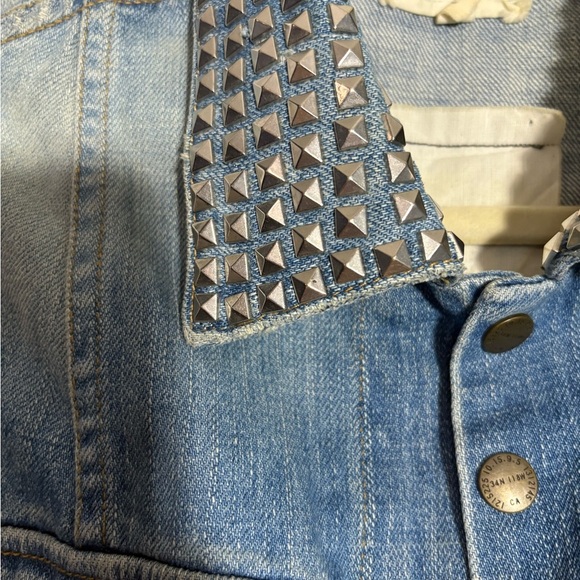 Current/Elliot size 2 Blue Denim Vest with Studded Details - Picture 2 of 5